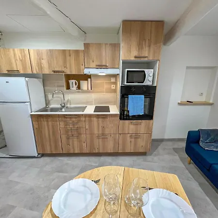 Maison De Caractere Renovee Avec Gout Pour 2 Personnes *