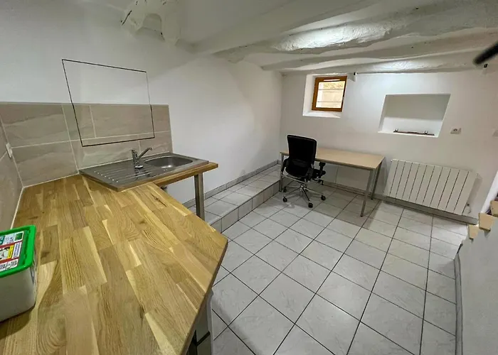 Maison De Caractere Renovee Avec Gout Pour 2 Personnes Vakantiehuis Saint-Genies-de-Fontedit